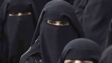 Photo of ईरान में सभी महिलाओं और किशोर लड़कियों के लिए हिजाब पहनना अनिवार्य