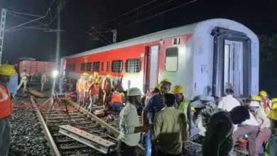 Photo of एक्सप्रेस ट्रेन ने मालगाड़ी को मारी टक्कर,हादसे में 50 से ज्यादा यात्री घायल
