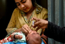 Photo of पाकिस्तान में पोलियो रोधी टीकाकारण टीम पर हमला,पुलिस ने मामले की जांच शुरू की