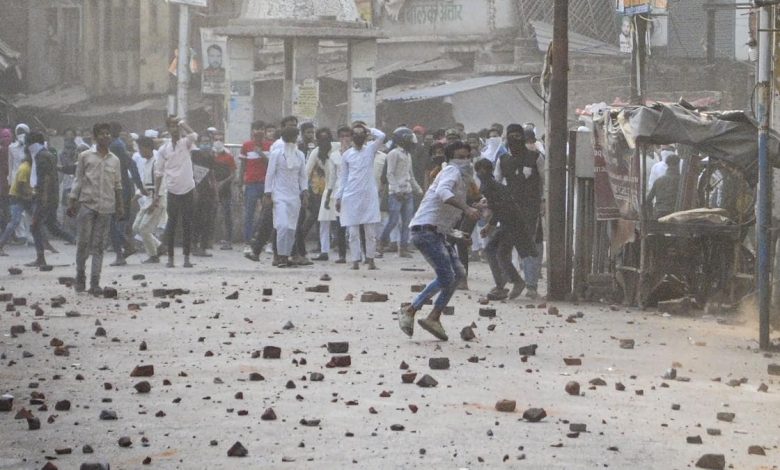 Photo of कानपुर दंगा: सपा विधायकों ने कुछ भी बोलने से किया किनारा