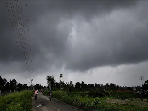 Photo of UP Weather: बादलो की आवाजाही से सुनहरा है आज लखनऊ का मौसम