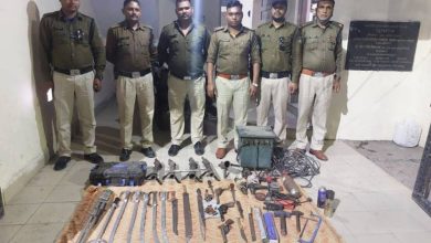 Photo of जबलपुर की हनुमानताल पुलिस ने अवैध हथियारों का जखीरा बरामद किया