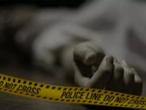 Photo of यमुना एक्सप्रेस वे पर शव को 12km घसीटता रहा कार चालक, चेहरा छोड़-बाकी शरीर बना लोथड़ा
