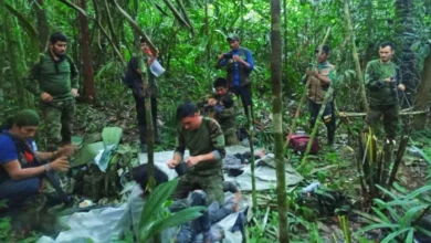 Photo of विमान हादसे के 40 दिन बाद जंगल में 4 बच्चे मिले जिंदा, एक की उम्र सिर्फ 12 माह…