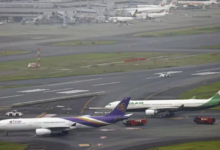 Photo of टोक्यो के हानेडा हवाईअड्डे पर दो यात्री विमानों की आपस टक्कर, घटना के बाद रनवे हुआ बंद