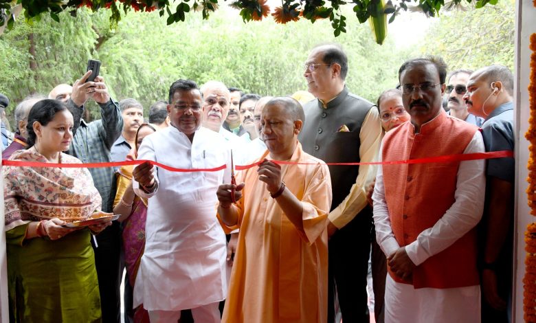 Photo of आजादी के अमृत महोत्सव ने हमें एक नये भारत का दर्शन कराया है : मुख्यमंत्री योगी आदित्यनाथ