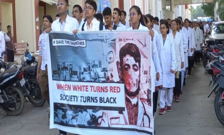 Photo of BHU डॉक्टरों की पांच दिन पुरानी हड़ताल हुई खत्म, सभी मांगें होंगी पूरी