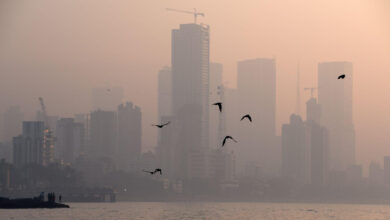Photo of मुंबई में वायु प्रदूषण को लेकर BMC सख्त, सोना और चांदी गलाने वाली इकाइयों के खिलाफ कार्रवाई की