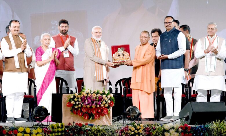 Photo of पीएम मोदी के नेतृत्व में देश के 142 करोड़ की आबादी ने किए एक नए भारत के दर्शन: सीएम योगी
