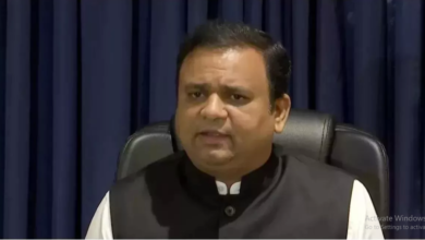 Photo of महाराष्ट्र के स्पीकर का बयान, कहा- शिवसेना विधायकों की अयोग्यता याचिकाओं पर आदेश देने में कोई बाधा नहीं…