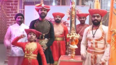 Photo of महाराष्ट्र के भक्तों ने रामलला को अर्पित की 80 किलो की विशाल तलवार