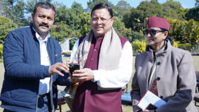 Photo of उत्तराखंड: सीएम पुष्कर सिंह धामी ने UCC के गीत का किया विमोचन, टीम को दी बधाई