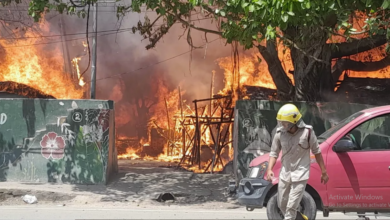 Photo of बिहार: पटना के गोलघर के पास लगी भीषण आग, 6 गैस सिलेंडर में धमाके से दहशत