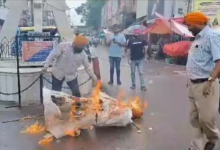 Photo of सिख समुदाय ने राहुल गांधी का फूंका पुतला,अमेरिका में दिए गए बयान का किया विरोध