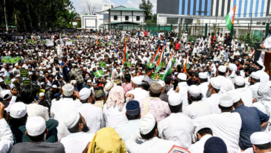 Photo of महंत रामगिरी पर 67 केस, CM शिंदे के खिलाफ भी FIR दर्ज करने की मांग