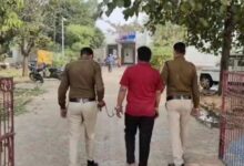 Photo of रीवा में रेप के आरोपी को पुणे से पकड़ लाई MP पुलिस, 4 दिन तक की फैक्ट्री में नौकरी