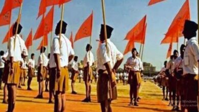 Photo of RSS शाखा में चल रही थी बच्चों की ट्रेनिंग, बाहर से होने लगा पथराव, पुलिस ने अज्ञात के खिलाफ FIR की दर्ज