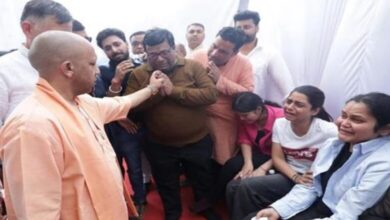 Photo of ऑपरेशन सिंदूर के बाद सीएम योगी का जोश, कानपुर के शहीद शुभम की पत्नी से कहा था- ‘सिंदूर उजाड़ने वालों को हम नहीं छोड़ेंगे’-