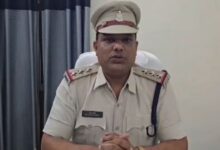 Photo of रिटायरमेंट से पांच दिन पहले निलंबित हुए पटवारी ने दी जान, सुसाइड नोट में खुद को बताया निर्दोष