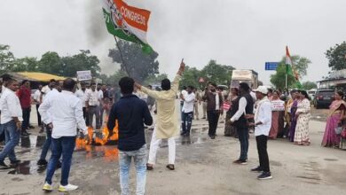 Photo of कांग्रेस का प्रदेशव्यापी प्रदर्शन: चैतन्य बघेल की गिरफ्तारी के खिलाफ आर्थिक नाकेबंदी