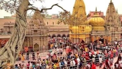 Photo of ‘हर-हर महादेव’ से गूंज उठी काशी, सावन के पहले सोमवार पर उमड़ा आस्था का सैलाब