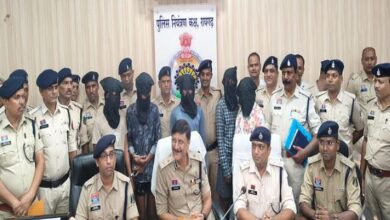 Photo of श्याम मंदिर से नकदी और लाखों के आभूषणों की चोरी, पुलिस ने छह आरोपियों को किया गिरफ्तार