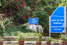 Photo of  जेएनयू लाइब्रेरी में फेस रिकग्निशन का विरोध, छात्र संघ का अनिश्चितकालीन धरना जारी