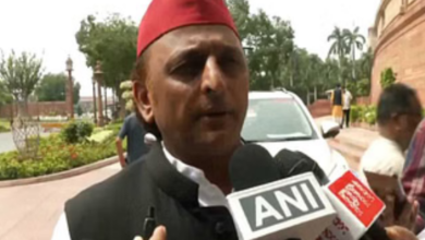 Photo of पूरी रात चलती रही विधानसभा की कार्यवाही, निशाने पर रही सपा