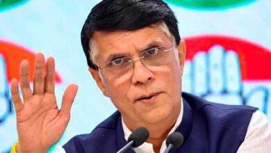 Photo of ‘पवन खेड़ा की पत्नी के पास भी दो वोटर कार्ड’, BJP बोली- खामोश क्यों हैं राहुल गांधी