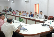 Photo of एसडीएम के खिलाफ एकजुट हुए कर्मचारी