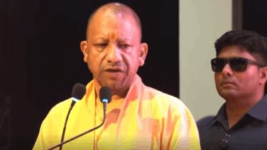 Photo of सीएम योगी के आदेश भी बेअसर, दिवाली तक टूटी सड़कों पर ही होगा सफर