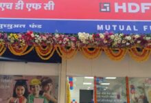 Photo of 50% गिर गया HDFC AMC के शेयरों का भाव