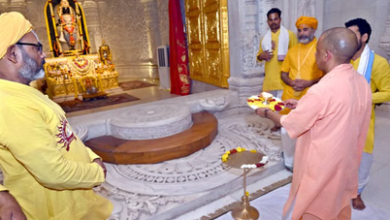 Photo of अयोध्या: राम मंदिर में होने वाले ध्वजारोहण समारोह में पहुंचे सीएम योगी