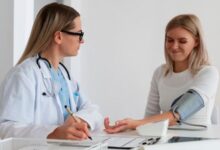 Photo of हाई ब्लड प्रेशर तुरंत होने लगे तो अपनाएं ये घरेलू तरीके