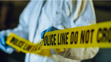 Photo of घर से निकले श्रमिक का शव फंदे से लटका मिला, हत्या का आरोप