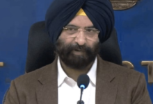 Photo of दिल्ली: प्रदूषण पर सरकार गंभीर, नियम तोड़ने वाले उद्योग होंगे सील, नो पीयूसी वाहनों को नहीं मिलेगा ईंधन