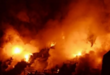 Photo of नवी मुंबई में एक केमिकल कंपनी में लगी भीषण आग, दमकल की तीन गाड़ियां मौके पर पहुंचीं