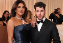 Photo of Golden Globes के रेड कार्पेट पर निक ने संवारे प्रिंयका के बाल