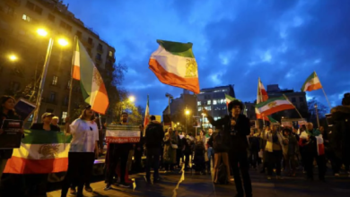 Photo of ईरान में लगा लाशों का ढेर, सड़कों पर बिछे शव और हर तरफ मची चीख-पुकार