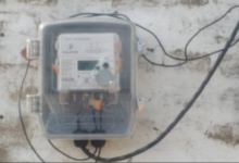 Photo of अंधेरे से आजादी में लगे 78 साल, उत्तर प्रदेश के गड़रियन पुरवा गांव में पहली बार पहुंची बिजली