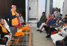 Photo of सरकार की योजनाएं घर घर पहुंचाएं कार्यकर्ता – गणेश जोशी