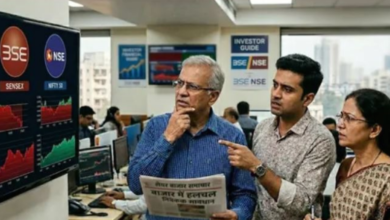 Photo of आज शेयर बाजार खुला रहेगा या नहीं, किस दिन है होली की छुट्टी? 