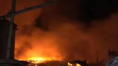 Photo of दिल्ली में भीषण हादसा: रिठाला में आग ने मचाई तबाही, 50 से ज्यादा झुग्गियां जलकर खाक