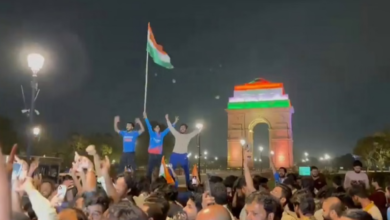 Photo of जीत के जश्न में डूबी राजधानी, विश्व विजेता बनने पर दिल्ली में एक साथ मनी होली और दिवाली