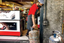 Photo of LPG गैस की कमी से मुंबई के होटलों पर संकट, कई रेस्टोरेंट बंद