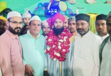 Photo of कचहरी वाली मस्जिद में कुरान मुकम्मल, हाफिज मुस्लिम रजा का फूलमालाओं से सम्मान
