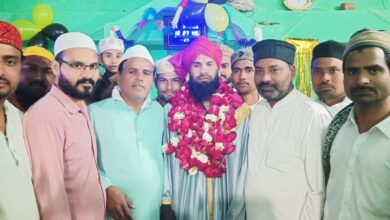 Photo of कचहरी वाली मस्जिद में कुरान मुकम्मल, हाफिज मुस्लिम रजा का फूलमालाओं से सम्मान