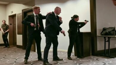 Photo of व्हाइट हाउस डिनर में गोलीबारी, ट्रंप को सुरक्षित निकाला गया