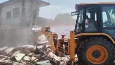 Photo of बहराइच में सरकारी जमीन पर चला योगी सरकार का बुलडोजर