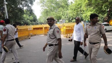 Photo of दिल्ली: मुख्य चुनाव आयुक्त के खिलाफ जंतर-मंतर पर आज फिर प्रदर्शन का आह्वान